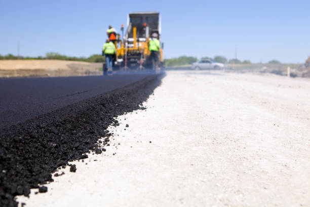 Best Driveway Sealing and Maintenance in East Peoria, IL